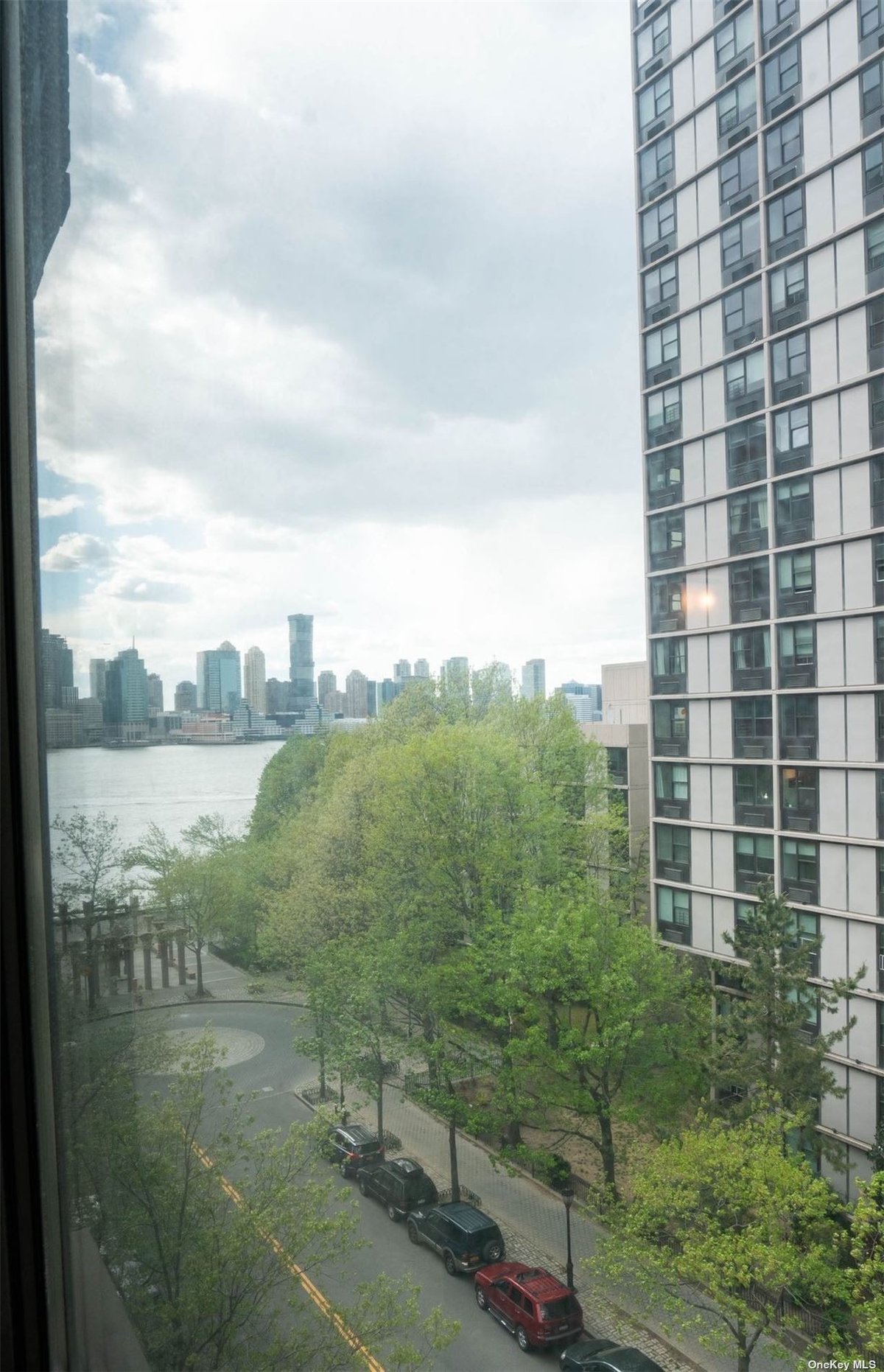Photo for Hudson View West - 300 Albany Street Condominium in Battery Park City, Manhattan