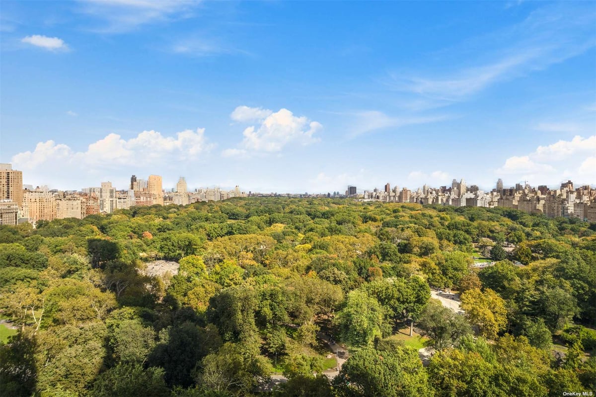 Photo for JW Marriott Essex House - 160 Central Park South Condominium in Midtown, Manhattan