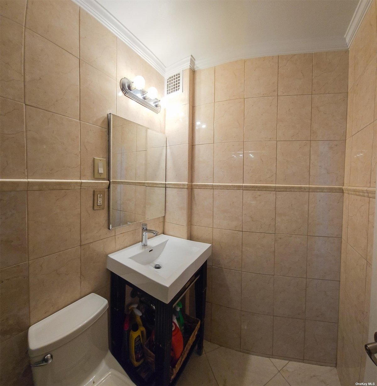 Photo for The Murray Hill Crescent - 225 East 36th Street Cooperative in Murray Hill, Manhattan