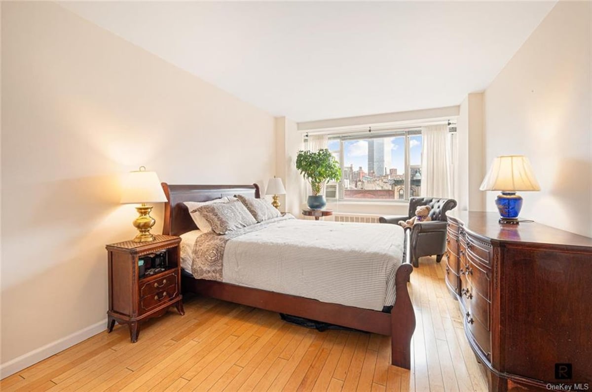 Photo for 185 Park Row - 185 Park Row Cooperative in Chinatown, Manhattan