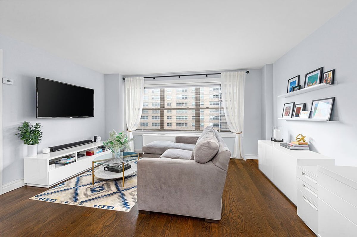 Photo for Lincoln Towers - 140 West End Avenue Condominium in Upper West Side, Manhattan
