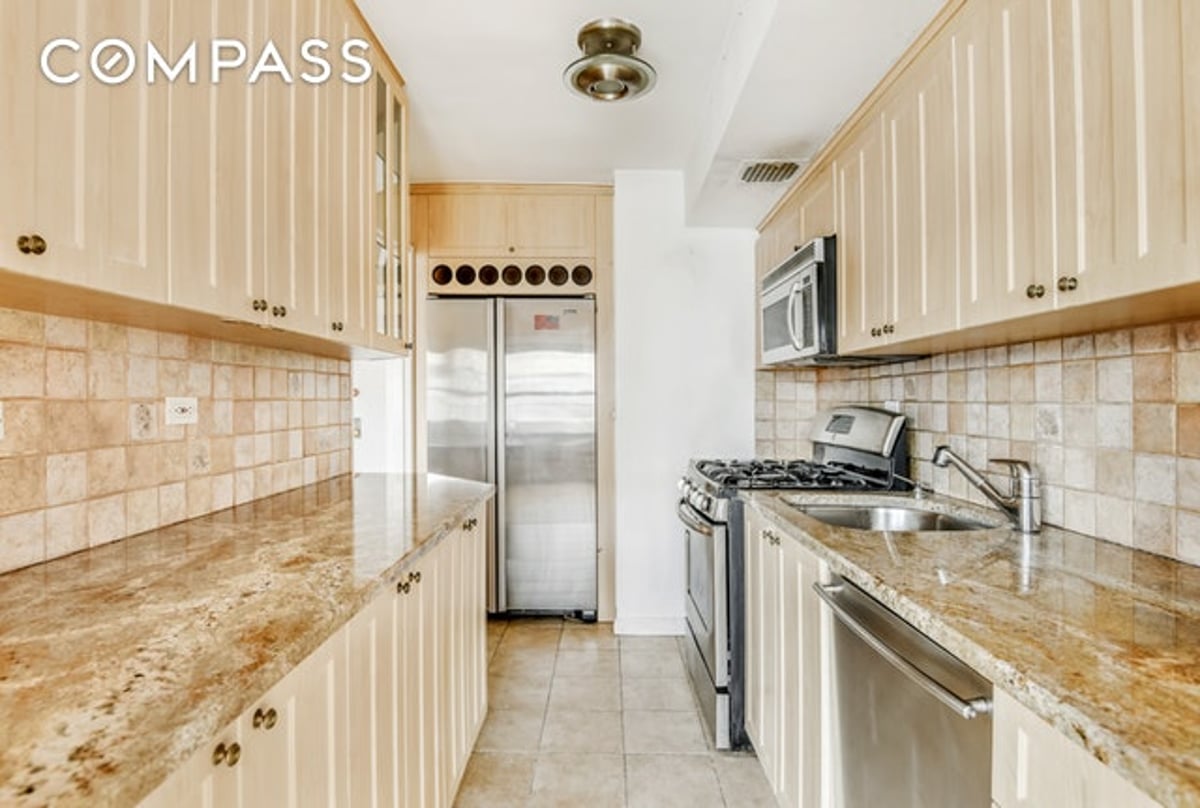 Photo for Lincoln Towers - 140 West End Avenue Condominium in Upper West Side, Manhattan