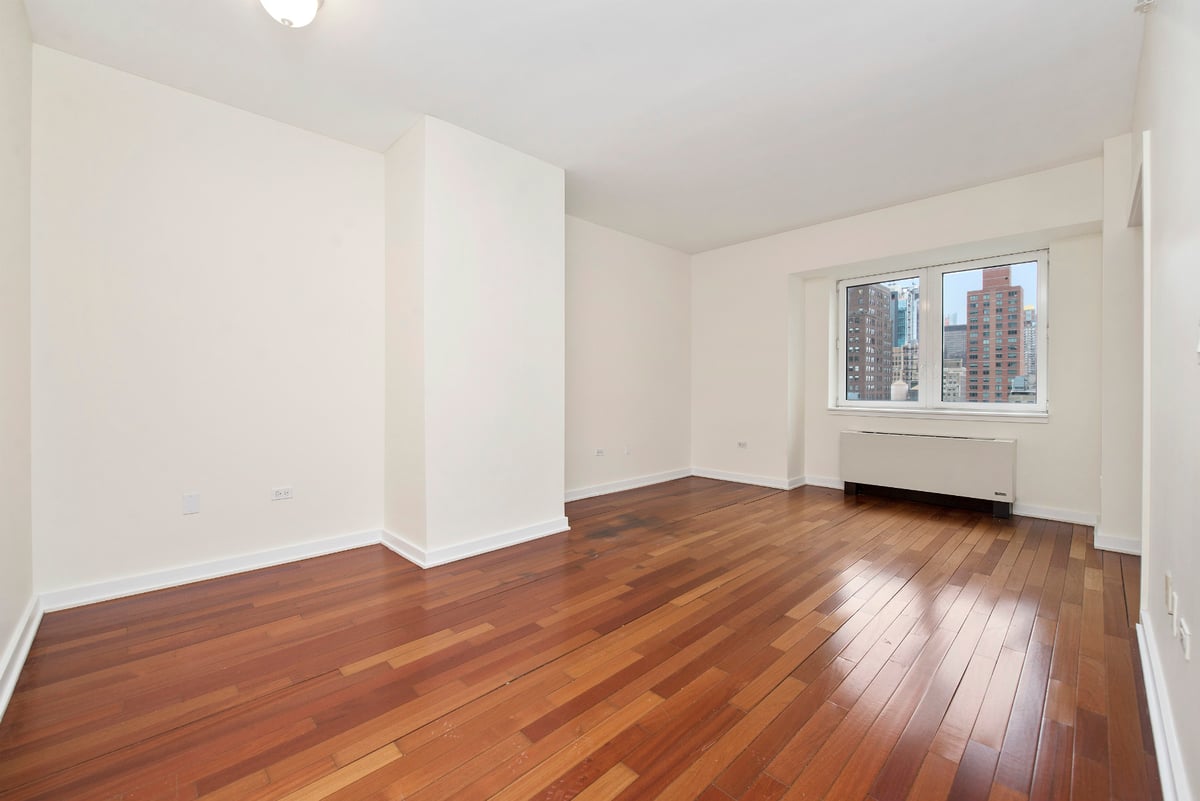 Photo for 425 Fifth Avenue - 425 Fifth Avenue Condominium in Murray Hill, Manhattan