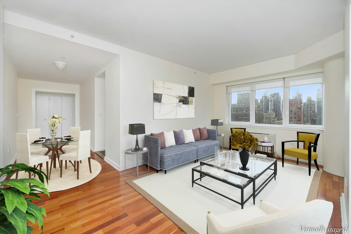Photo for 425 Fifth Avenue - 425 Fifth Avenue Condominium in Murray Hill, Manhattan