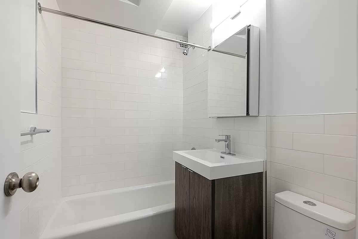 Photo for 36 East 36 Street - 36 East 36th Street Rental Building in Murray Hill, Manhattan