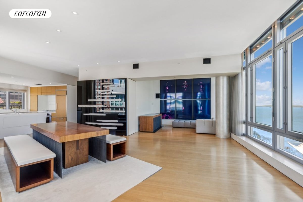 Photo for Riverhouse, One Rockefeller Park - 2 River Terrace Condominium in Battery Park City, Manhattan