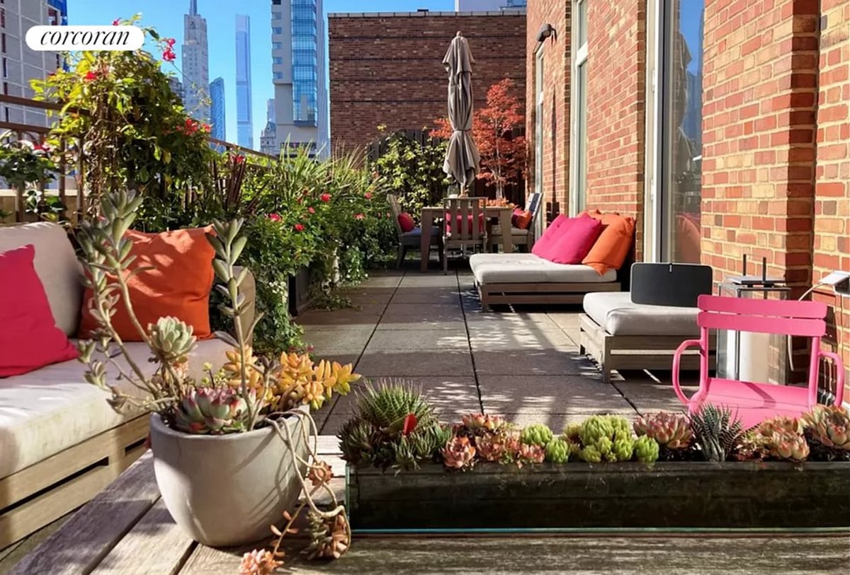 Photo for Kenton Place - 305 East 63rd Street Rental Building in Lenox Hill, Manhattan