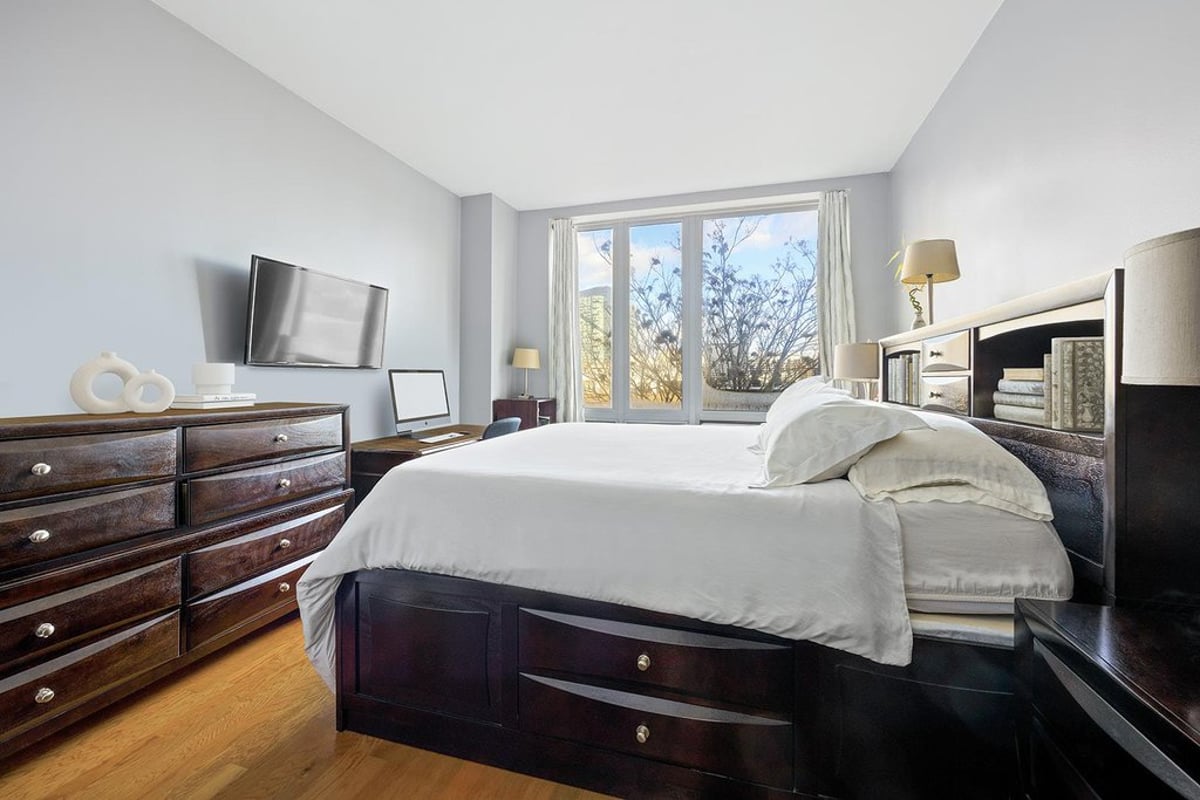 Photo for One Hunters Point - 5-49 Borden Avenue Condominium in Long Island City, Queens