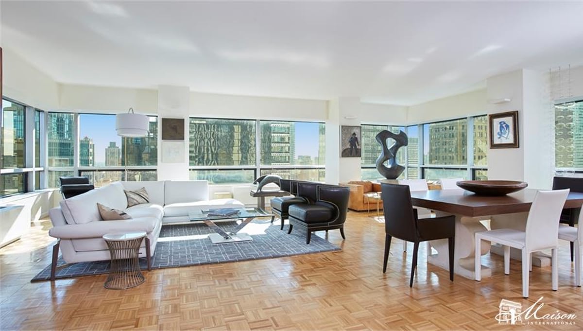 Photo for 500 PARK AVENUE - 500 Park Avenue Condominium in Midtown East, Manhattan