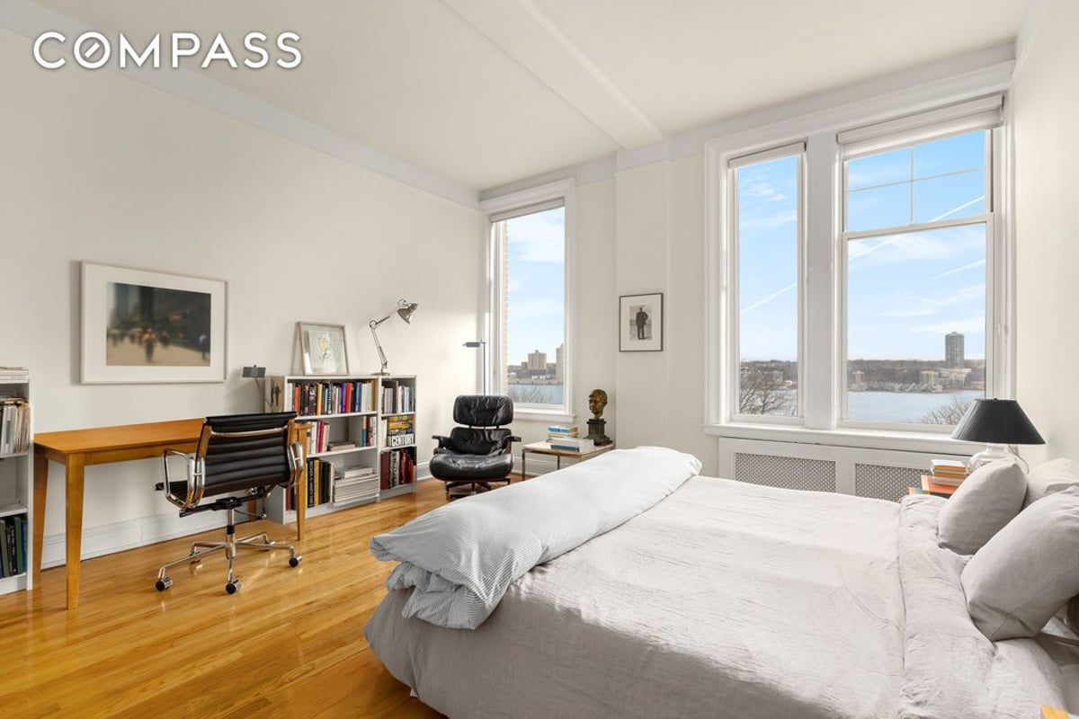 Photo for 155 Riverside Drive - 155 Riverside Drive Rental Building in Upper West Side, Manhattan