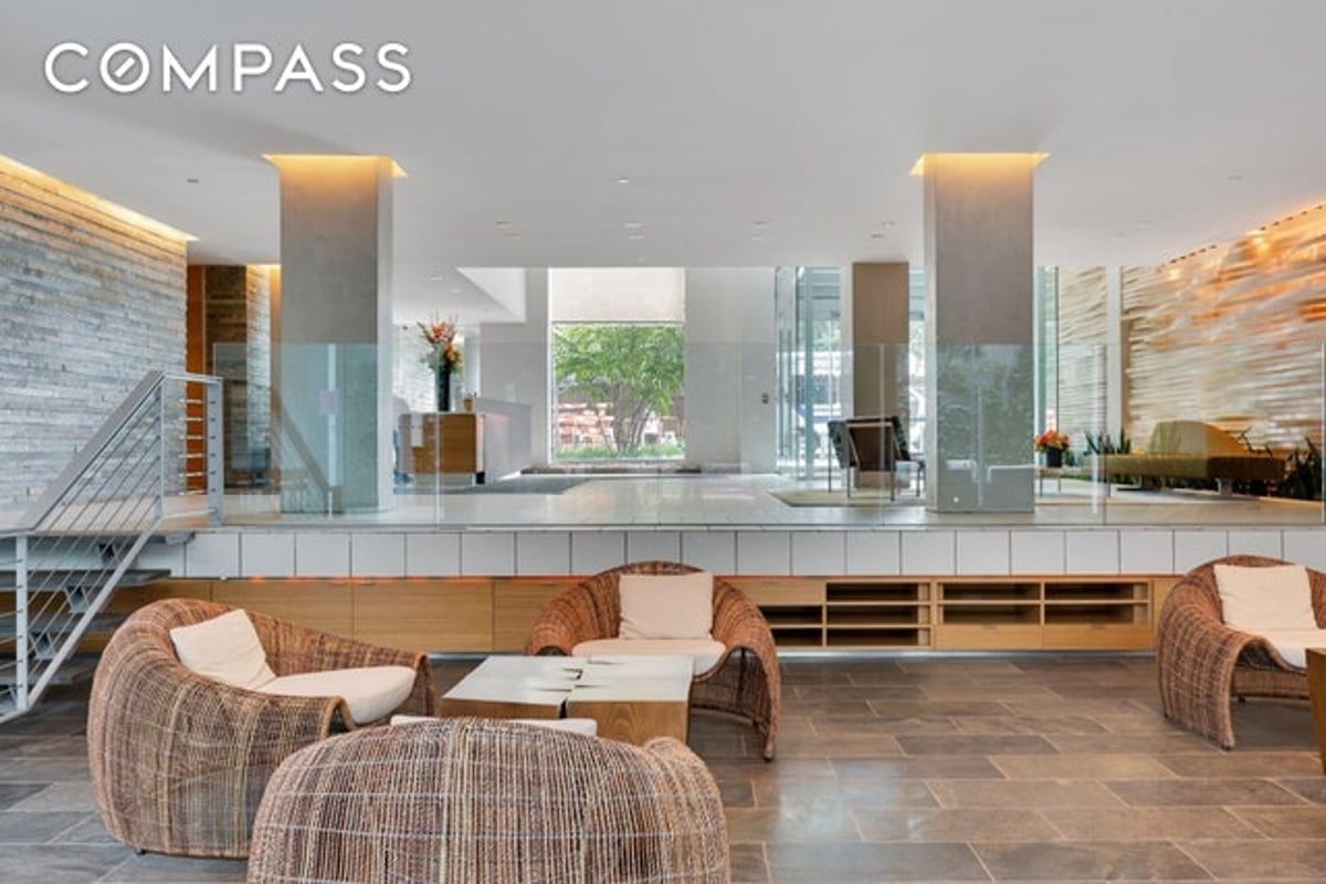 Photo for 303 East 33rd Street - 303 East 33rd Street Condominium in Murray Hill, Manhattan