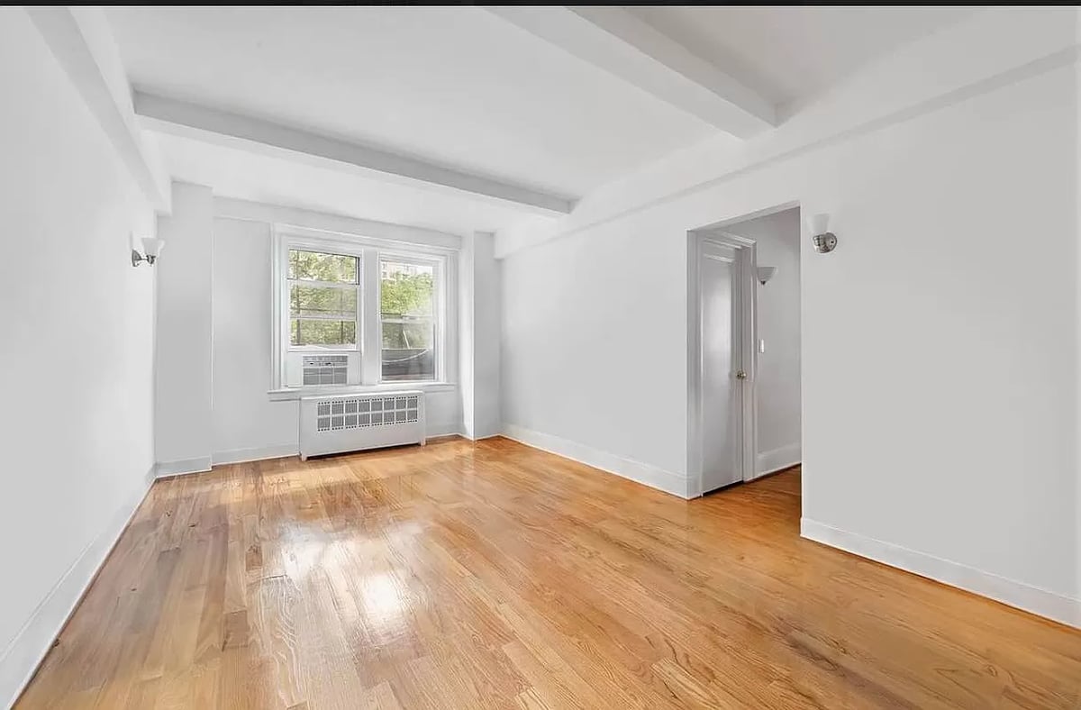 Photo for 212 AMSTERDAM AVENUE - 212 Amsterdam Avenue Rental Building in Lincoln Square, Manhattan