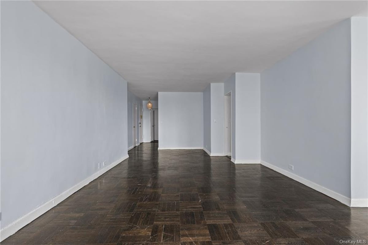 Photo for 10 East End Avenue - 10 East End Avenue Cooperative in Upper East Side, Manhattan