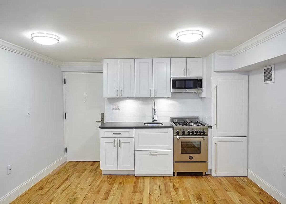 Photo for 210 East 22nd - 210 East 22nd Street Rental Building in Gramercy Park, Manhattan