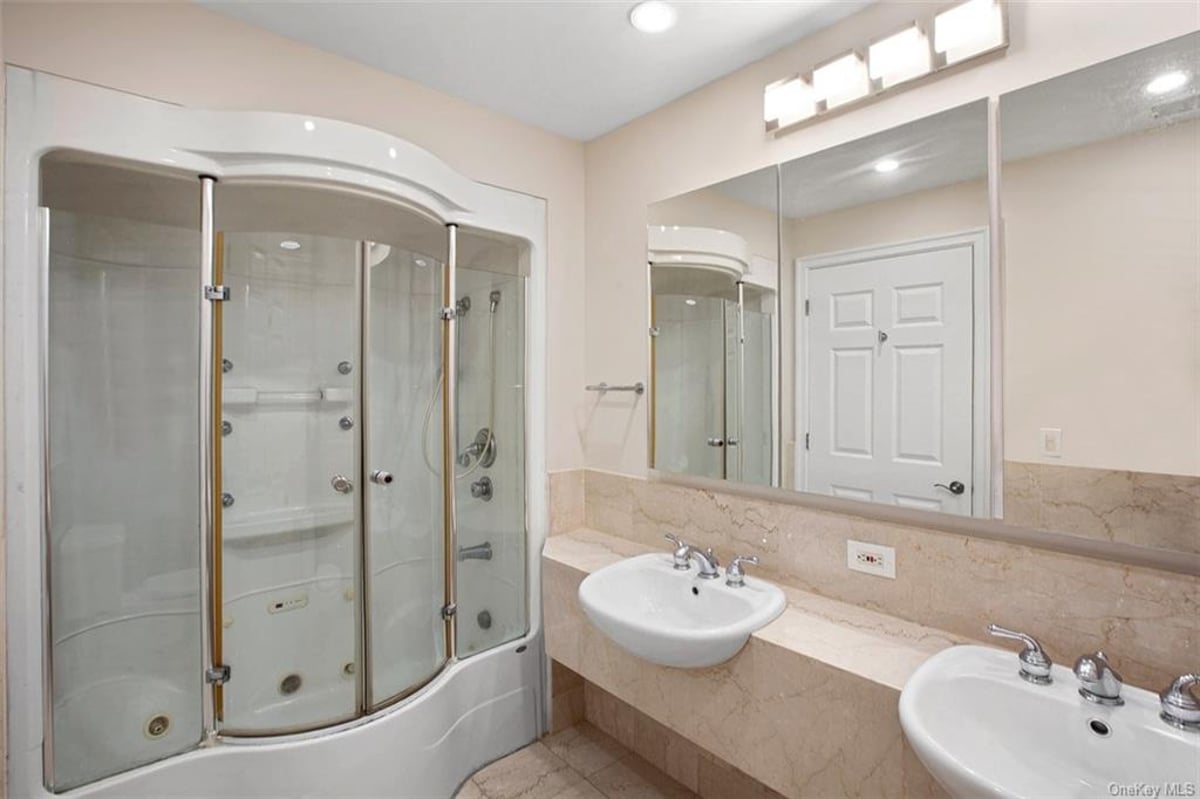 Photo for 1400 5th Avenue - 1400 Fifth Avenue Condominium in Harlem, Manhattan
