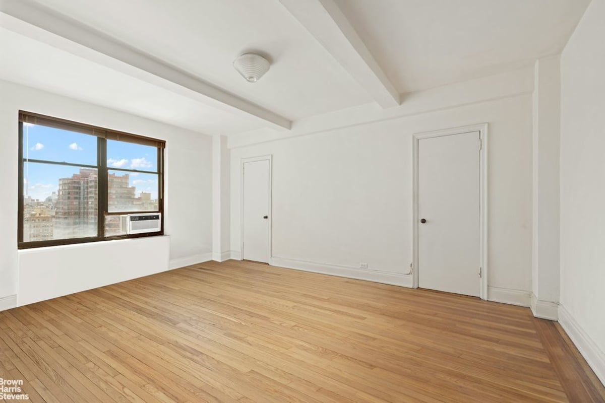 Photo for 200 West 86th Street - 200 West 86th Street Cooperative in Upper West Side, Manhattan