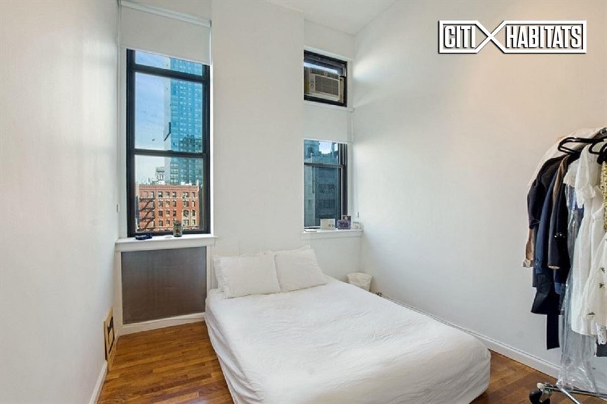 Photo for 80 VARICK STREET - 80 Varick Street Rental Building in Hudson Square, Manhattan