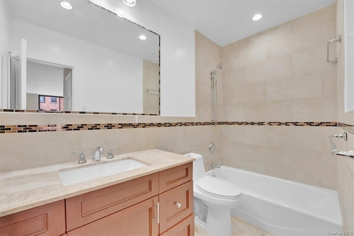 Photo for The Wakefield - 525 East 80th Street Condominium in Upper East Side, Manhattan