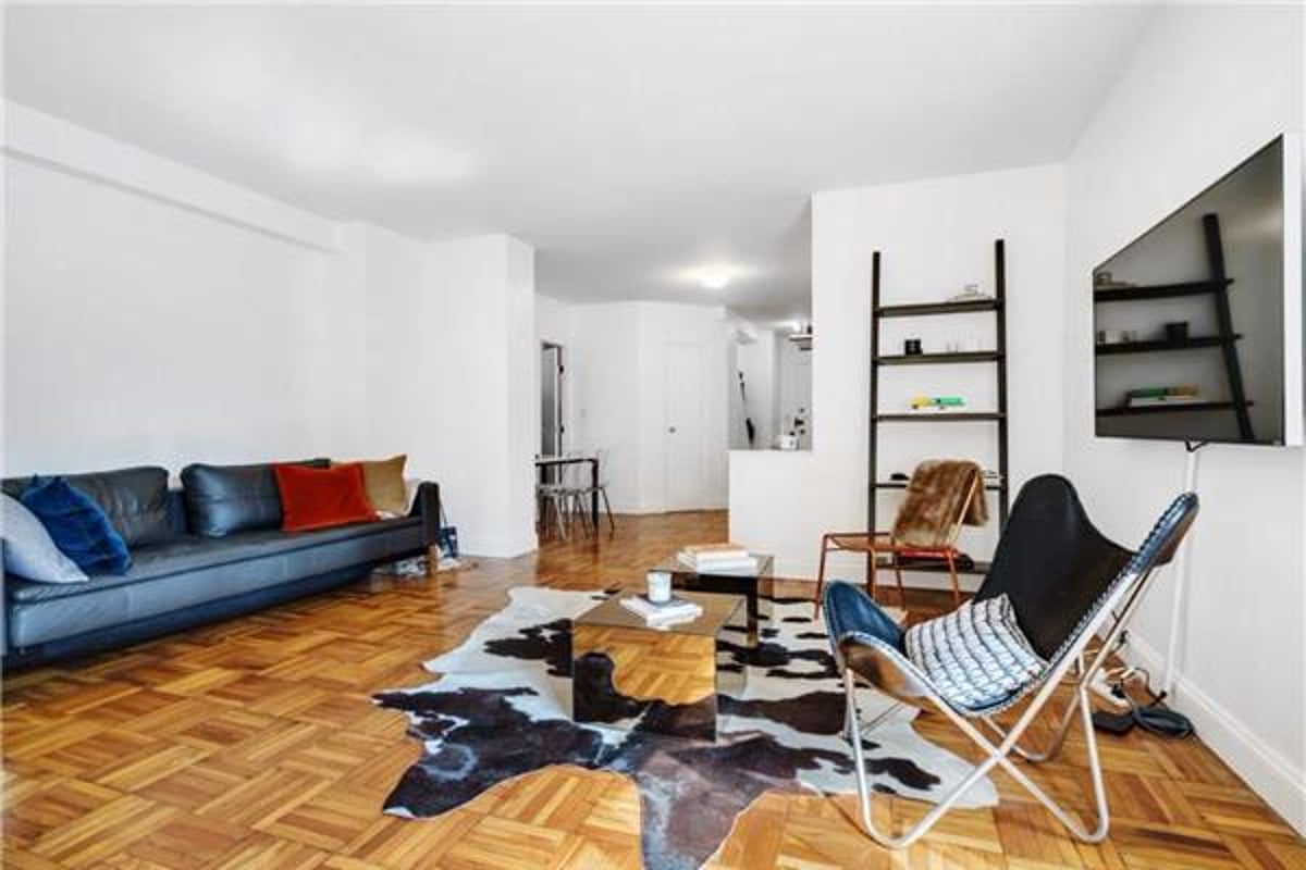 Photo for 166 East 63rd Street - 166 East 63rd Street Condominium in Upper East Side, Manhattan