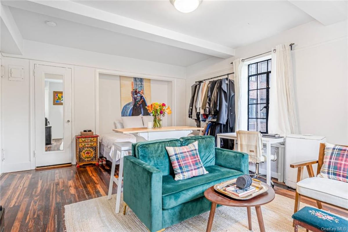 Photo for Prospect Tower - 45 Tudor City Place Cooperative in Turtle Bay, Manhattan