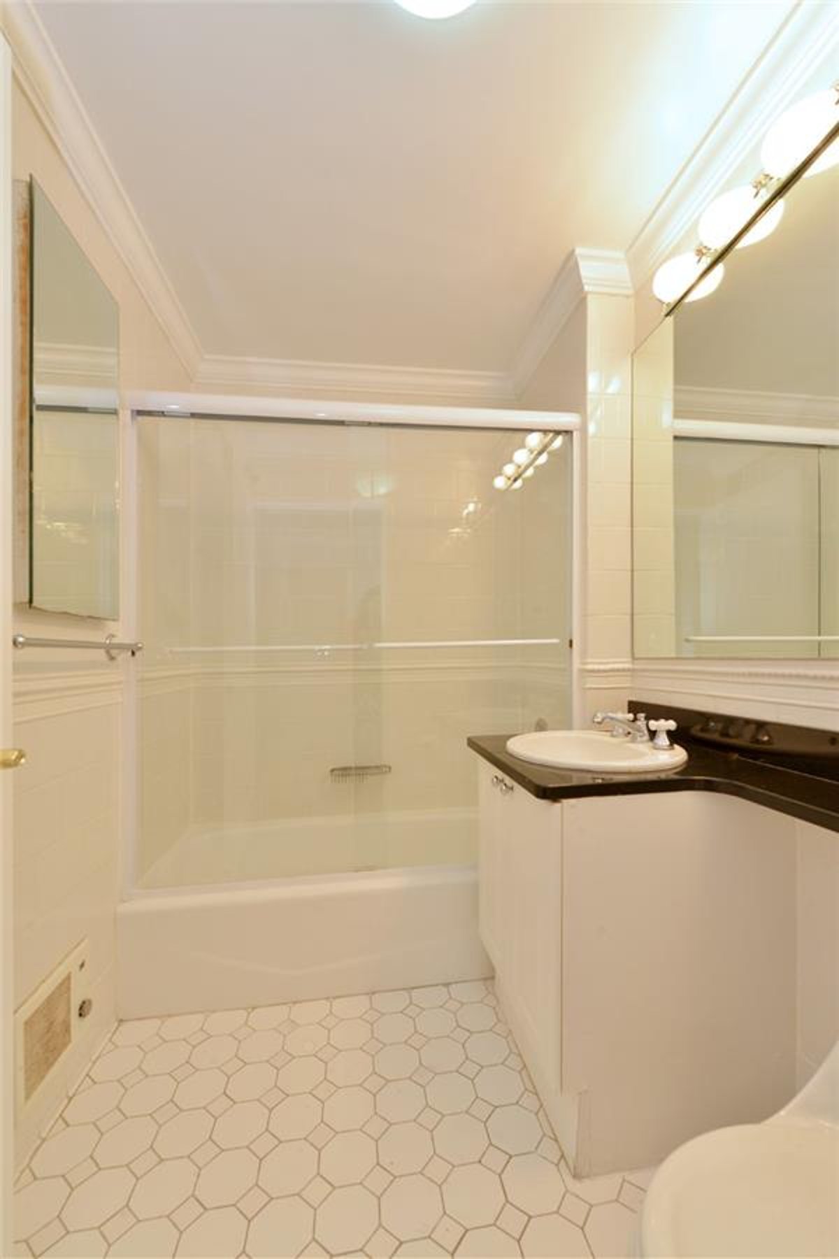 Photo for Century Tower - 400 East 90th Street Condominium in Upper East Side, Manhattan