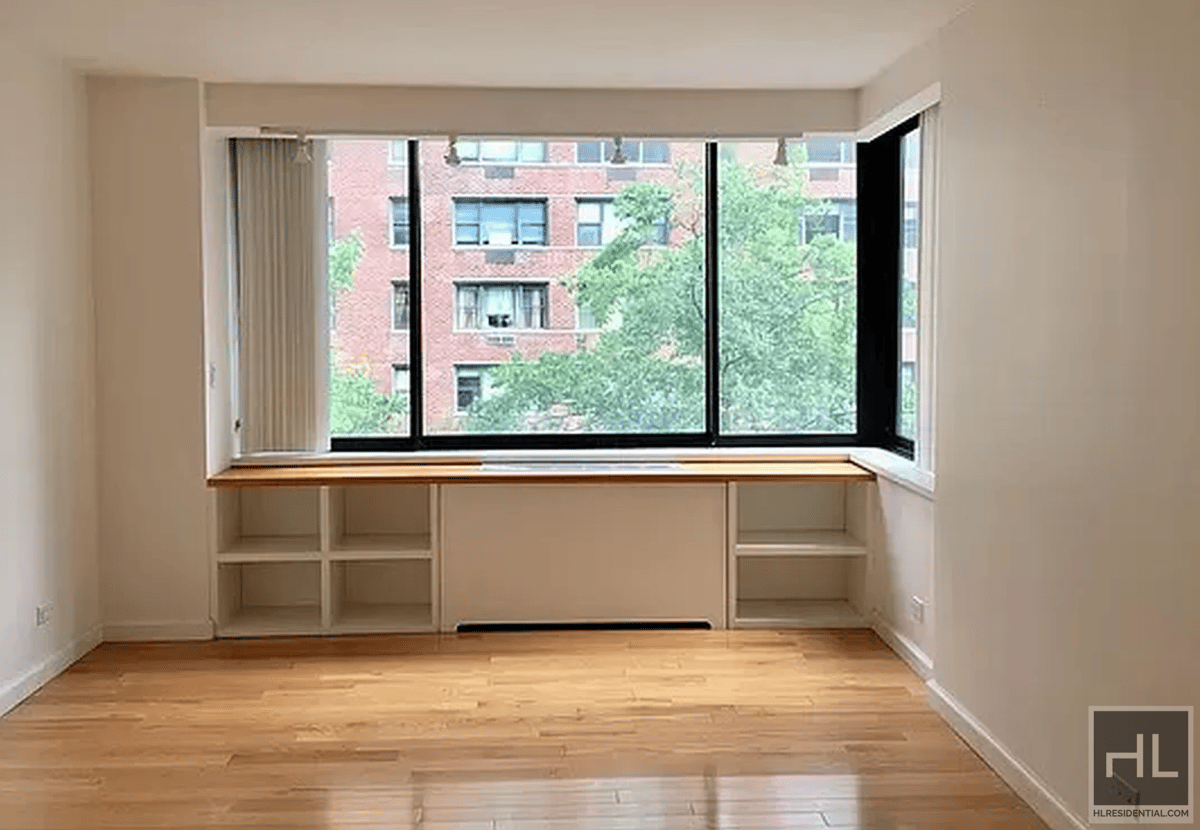 Photo for The Paladin - 300 East 62nd Street Condominium in Upper East Side, Manhattan