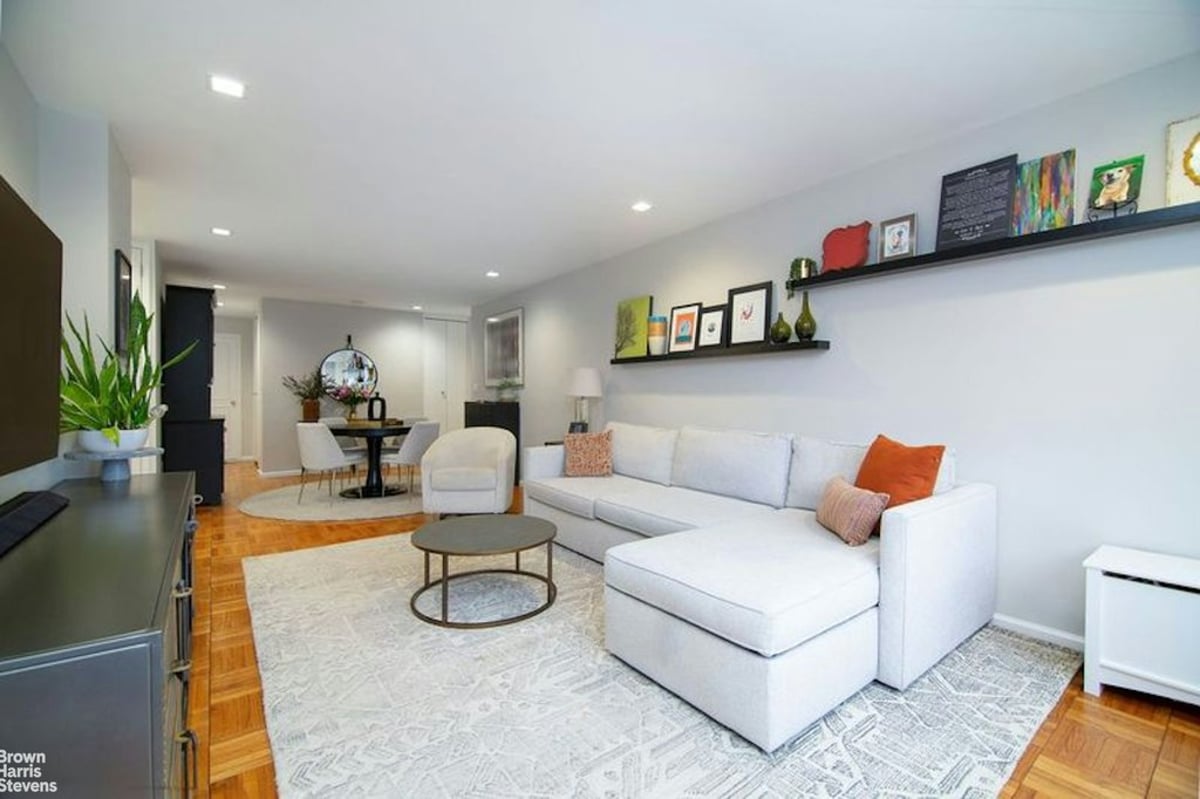 Photo for Fairmont Manor - 401 East 86th Street Cooperative in Upper East Side, Manhattan