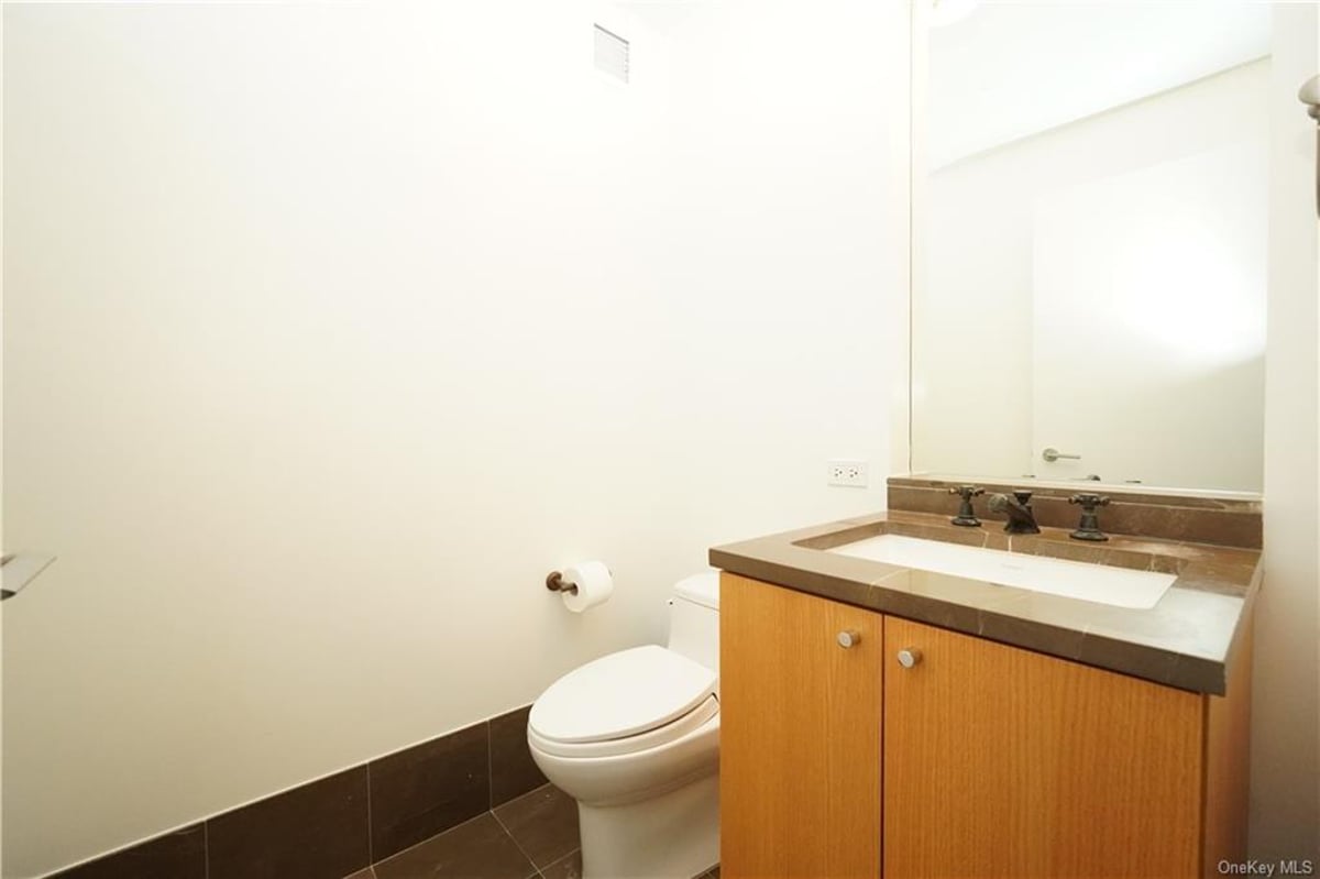 Photo for Place 57 - 207 East 57th Street Condominium in Midtown East, Manhattan