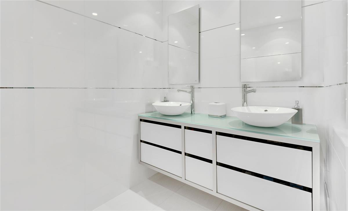 Photo for Metropolitan Tower - 146 West 57th Street Condominium in Midtown, Manhattan