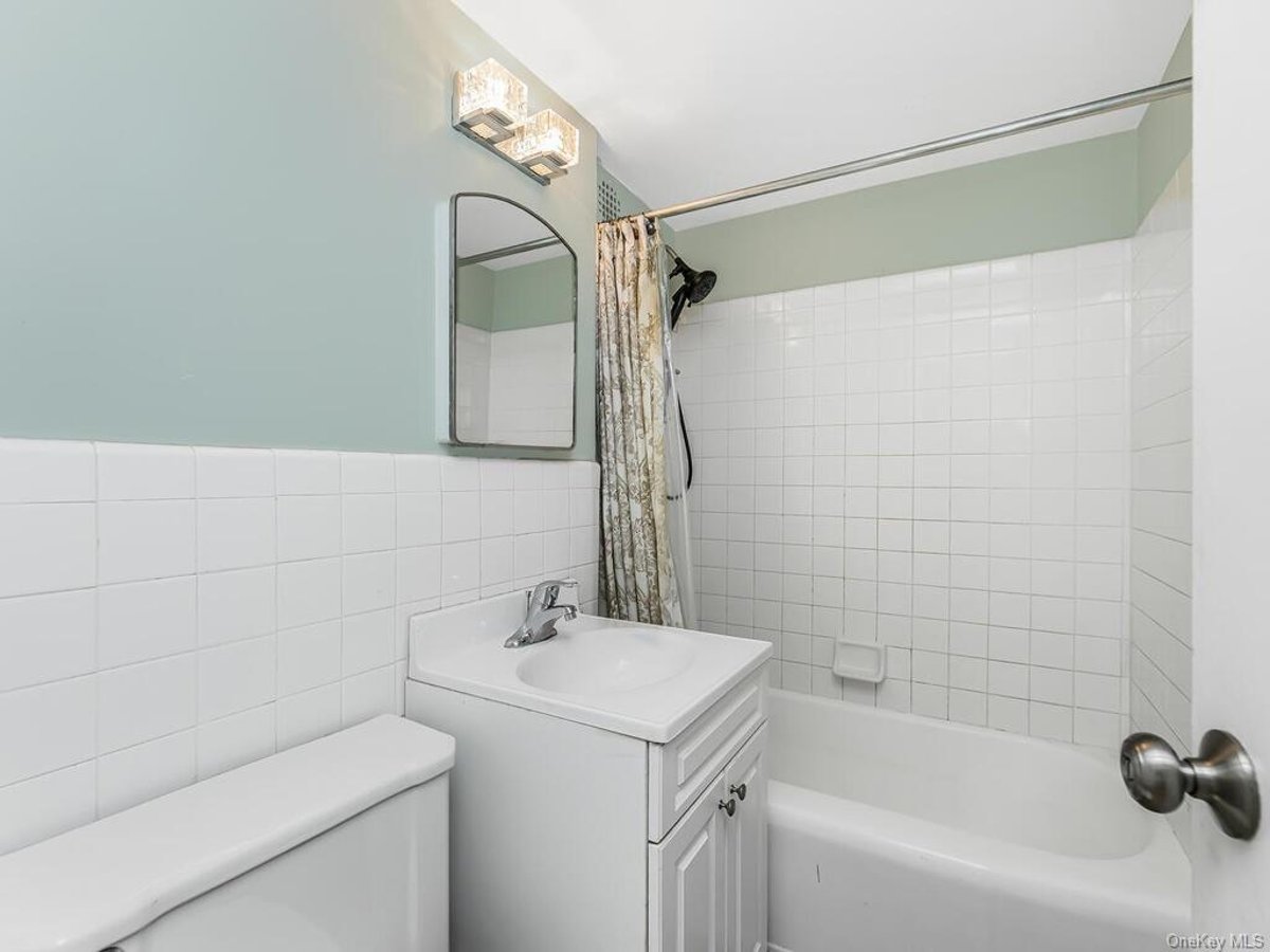 Photo for 4555 HENRY HUDSON PKWY W - 4555 Henry Hudson Pkwy W Cooperative in West Bronx, Bronx