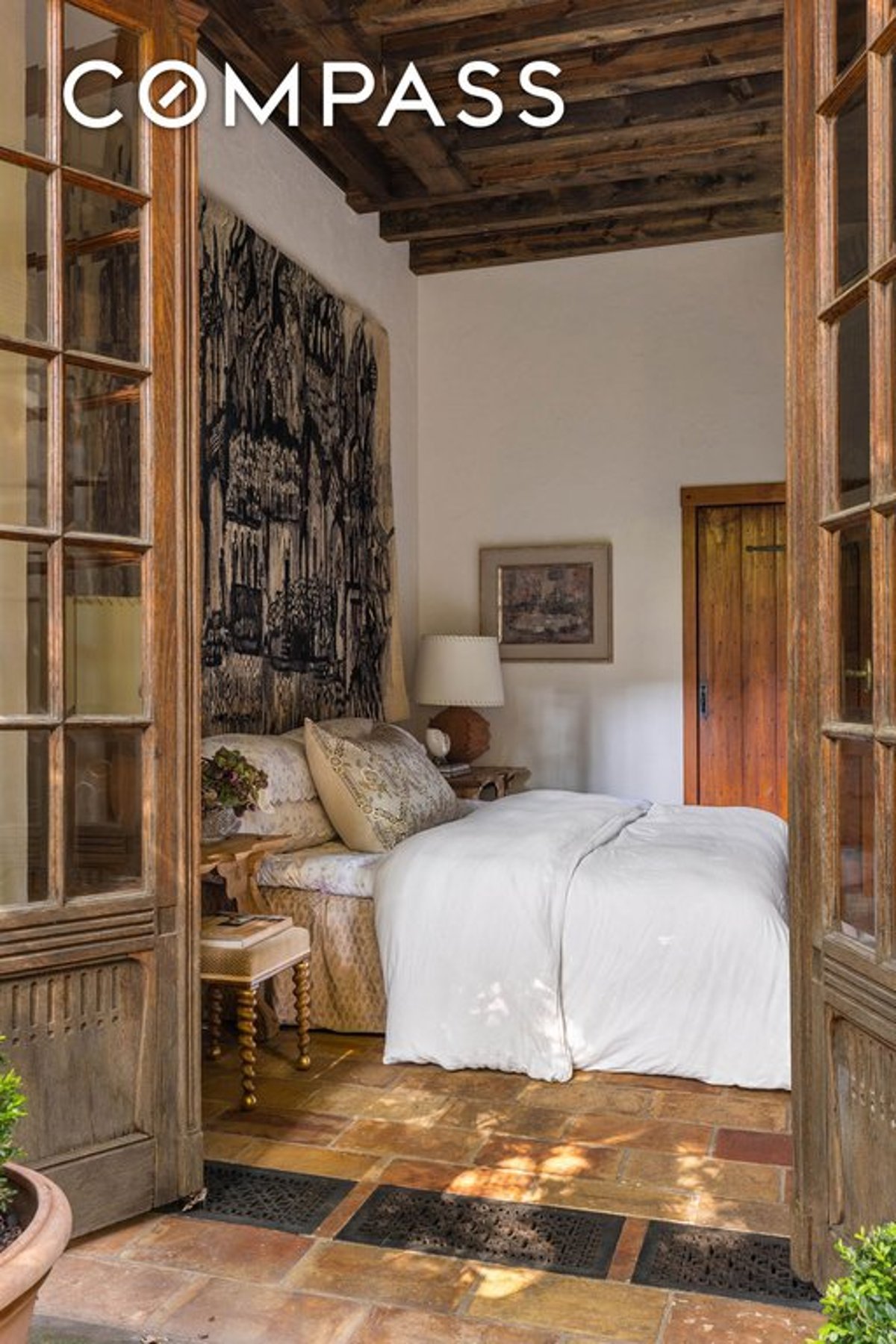 Photo for 92 Horatio Street - 92 Horatio Street Cooperative in Meatpacking, Manhattan