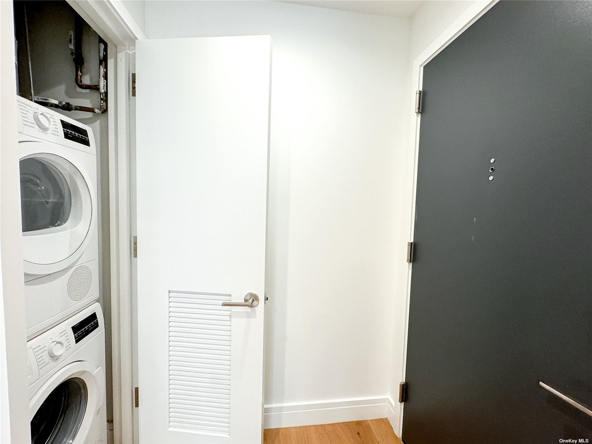 Photo for HERO - 24-16 Queens Plaza South Condominium in Long Island City, Queens