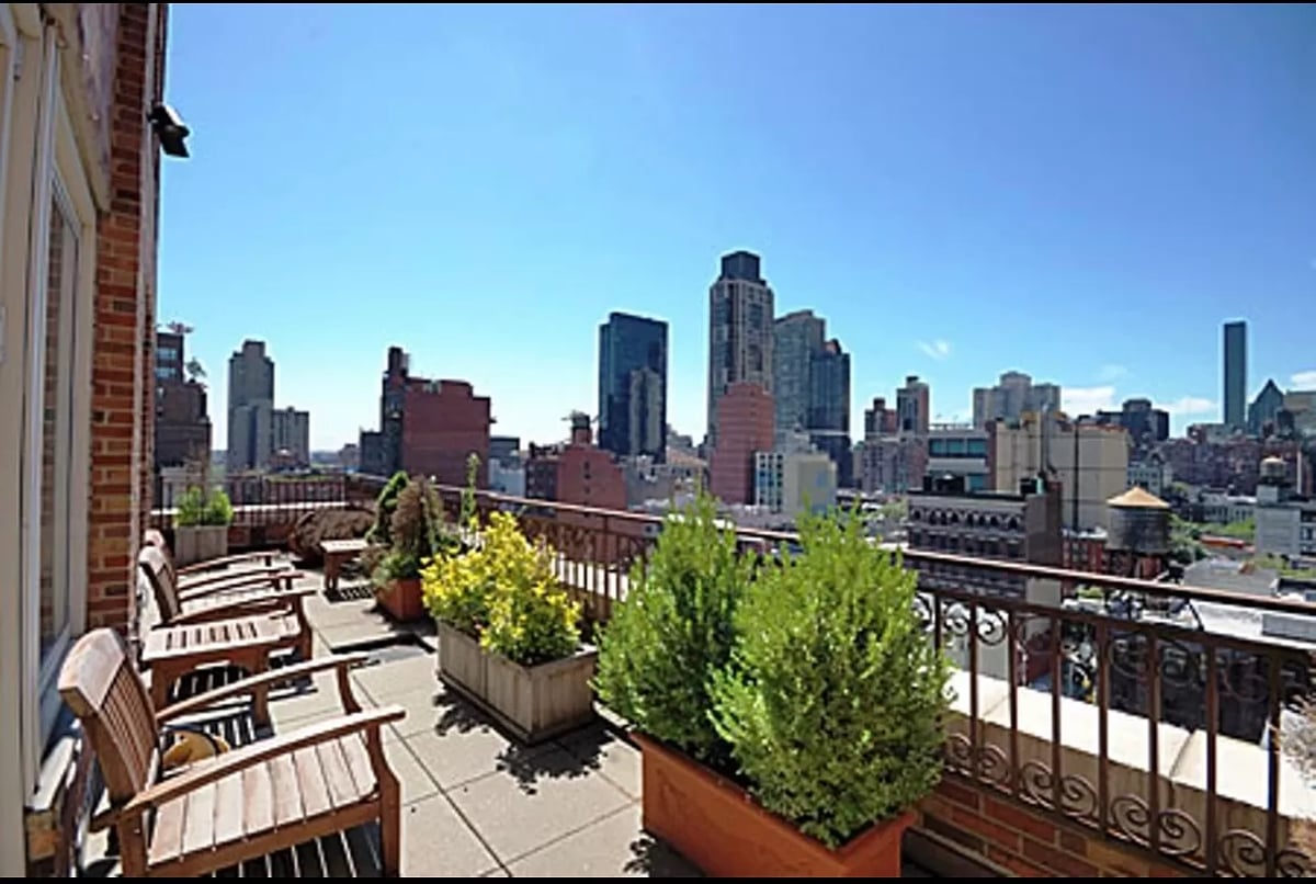 Photo for Kenton Place - 305 East 63rd Street Rental Building in Lenox Hill, Manhattan