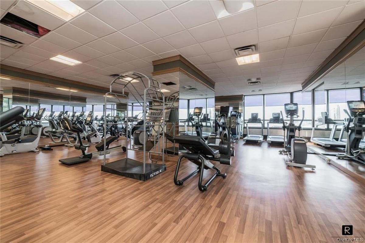 Photo for The Horizon - 415 East 37th Street Condominium in Midtown East, Manhattan