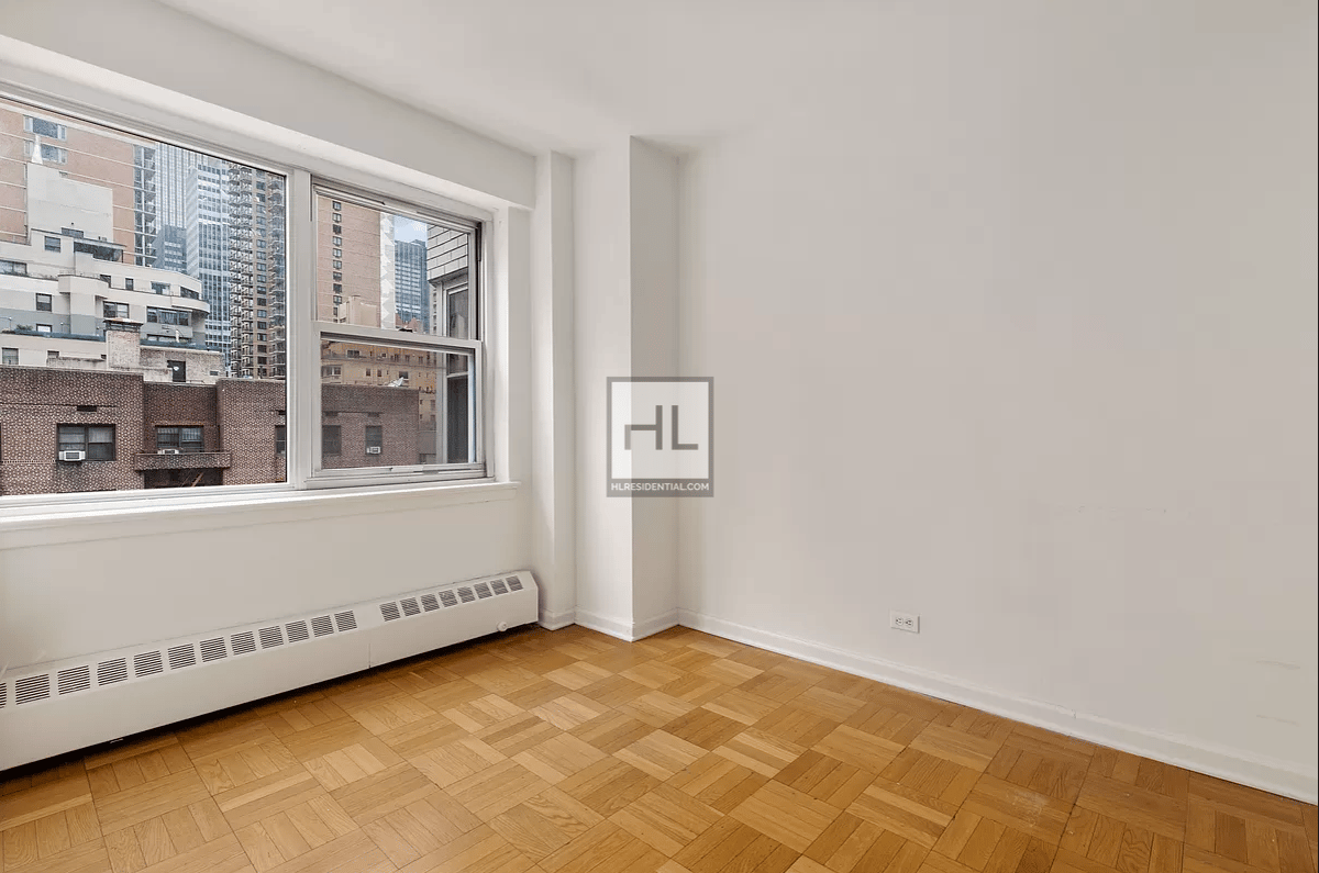 Photo for The Envoy - 300 East 46th Street Rental Building in Turtle Bay, Manhattan