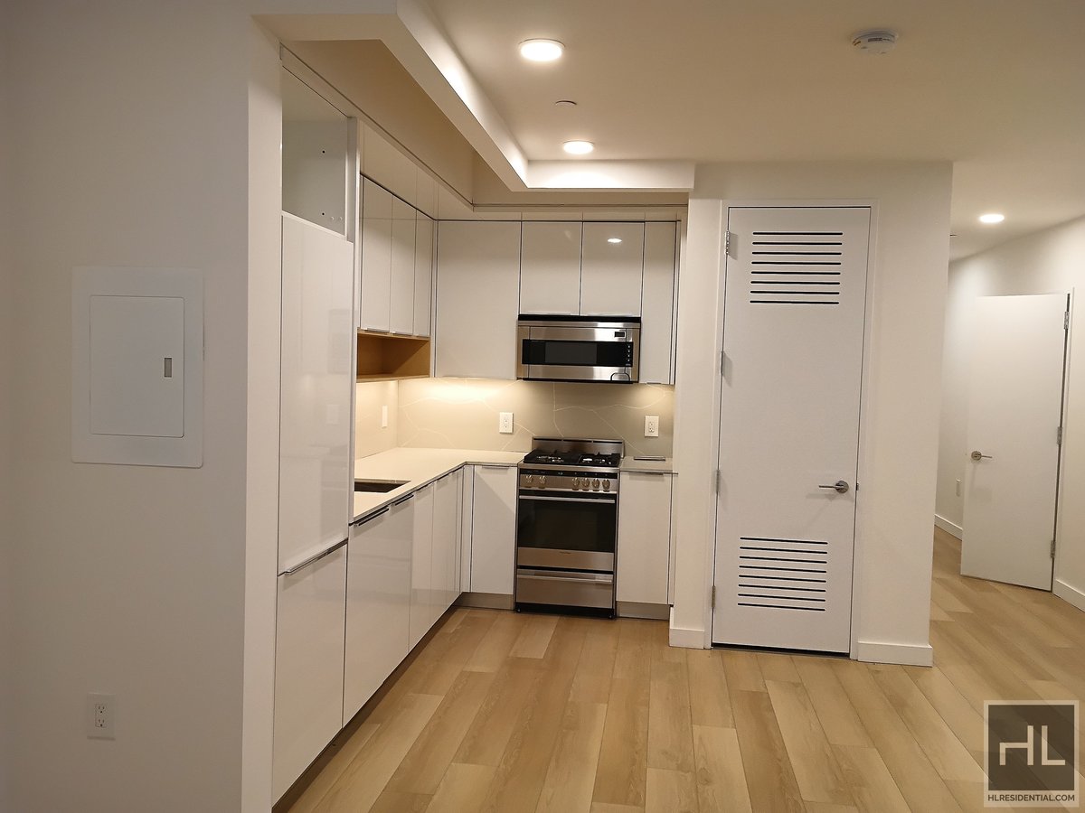 Photo for 180 WATER - 180 Water Street Rental Building in Financial District, Manhattan