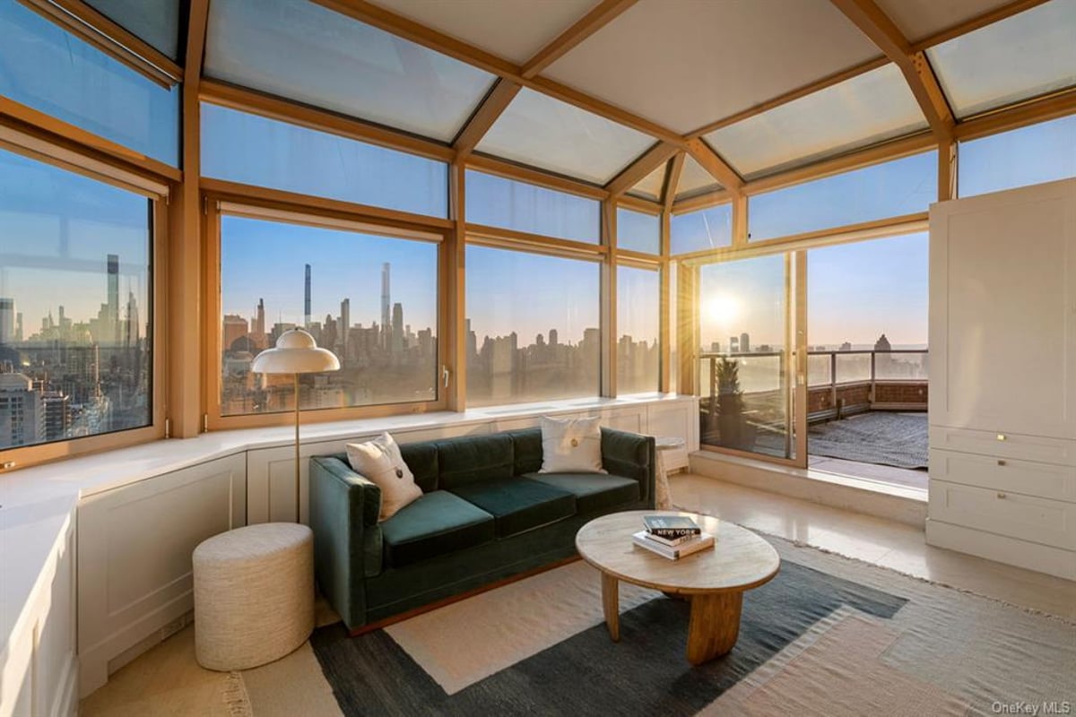 Photo for 30 EAST 85 STREET - 30 East 85th Street Condominium in Upper East Side, Manhattan