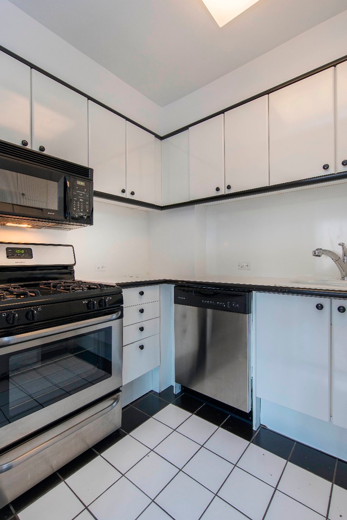 Photo for CitySpire - 150 West 56th Street Condominium in Midtown, Manhattan