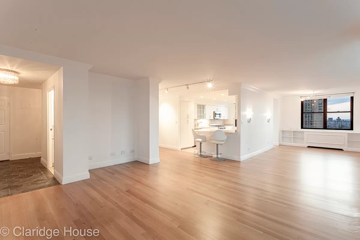 Photo for CLARIDGE HOUSE - 201 East 87th Street Rental Building in Yorkville, Manhattan