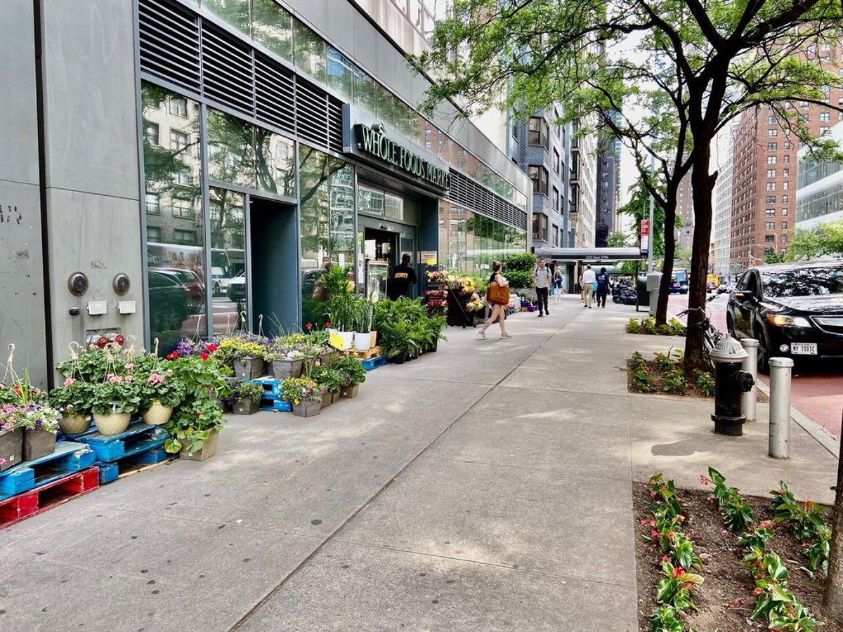 Photo for The Carlton East - 220 East 57th Street Cooperative in Midtown East, Manhattan