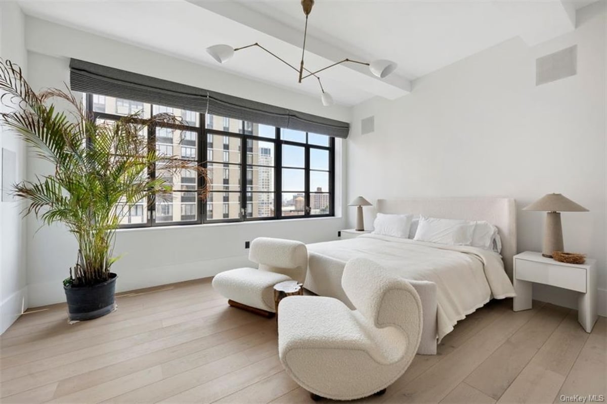 Photo for Huys - 404 Park Avenue South Condominium in NoMad, Manhattan
