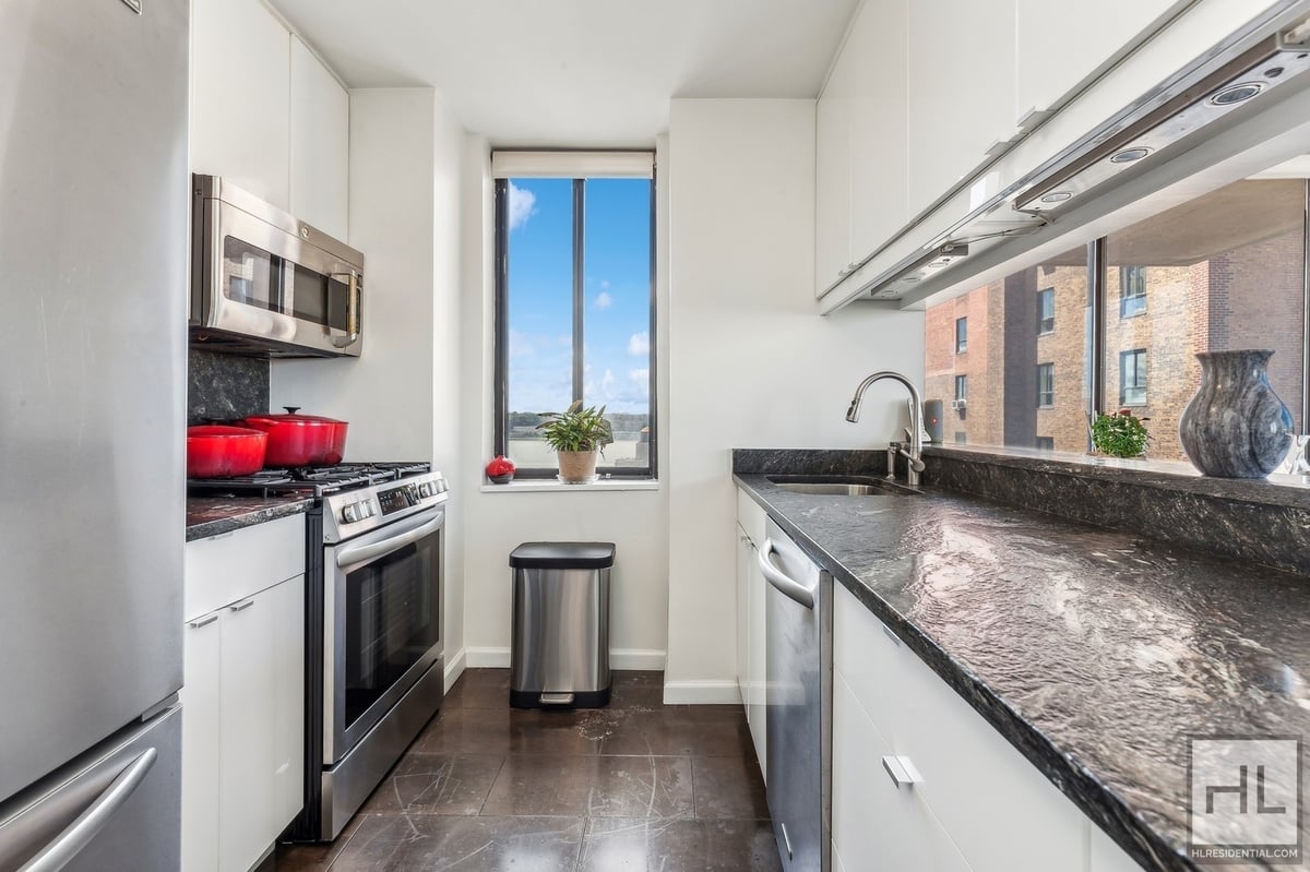 Photo for The Columbia - 275 West 96th Street Condominium in Upper West Side, Manhattan