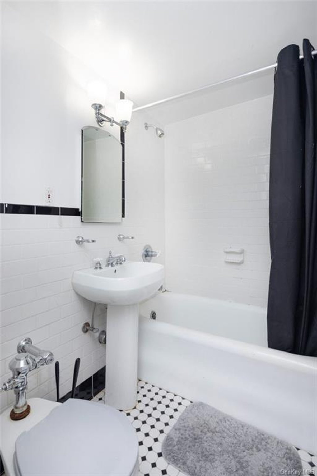 Photo for Prospect Tower - 45 Tudor City Place Cooperative in Turtle Bay, Manhattan