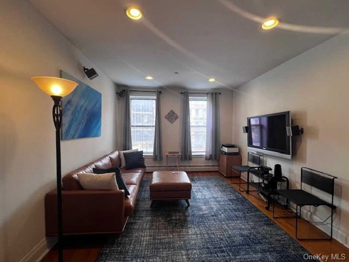 Photo for The Gateway Tower - 2098 Frederick Douglass Boulevard Condominium in Harlem, Manhattan