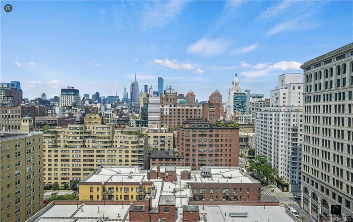 Photo for Georgetown Plaza - 60 East 8th Street Condominium in Noho, Manhattan