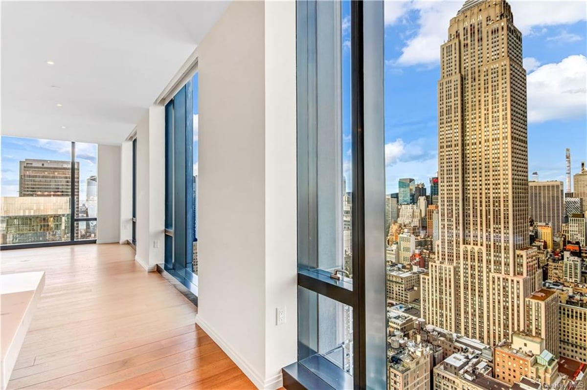 Photo for 277 Fifth Ave - 277 Fifth Avenue Condominium in Flatiron, Manhattan