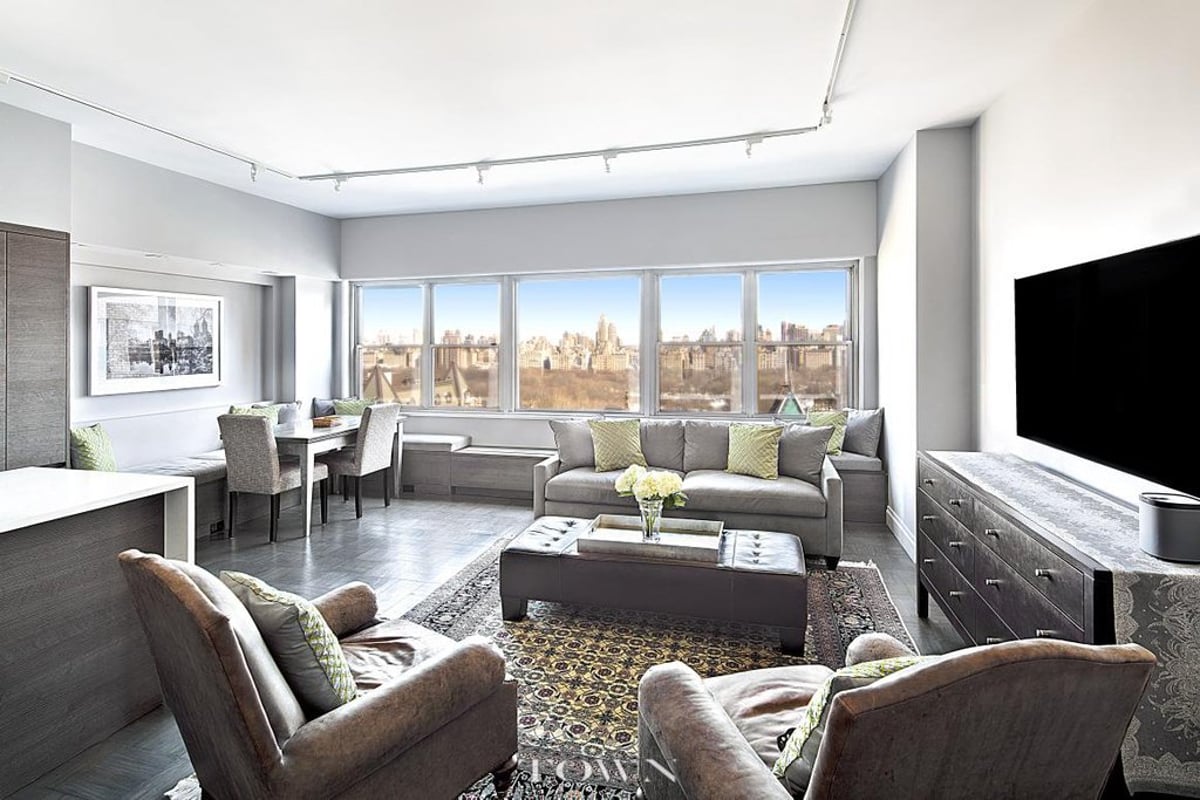 Photo for Mayfair Towers - 15 West 72nd Street Cooperative in Upper West Side, Manhattan