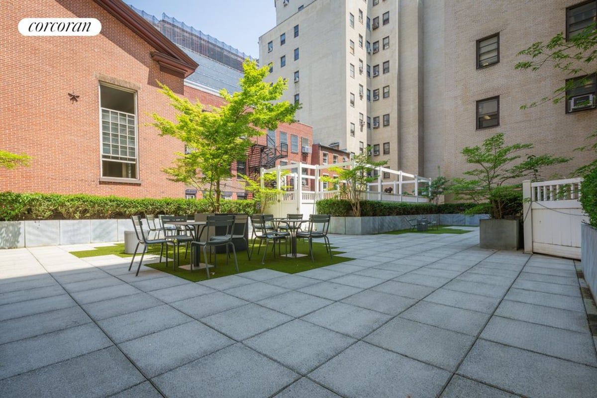 Photo for Boulevard East - 53 Boerum Place Condominium in Boerum Hill, Brooklyn