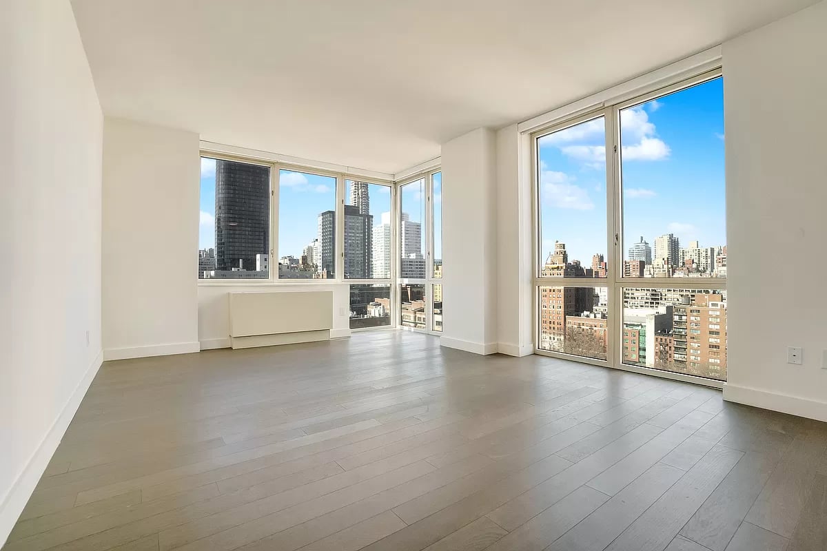 Photo for The Pearl - 400 East 66th Street Rental Building in Lenox Hill, Manhattan