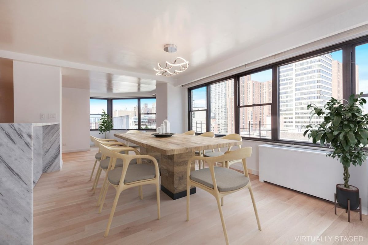 Photo for Trafalgar House - 120 East 90th Street Condominium in Upper East Side, Manhattan